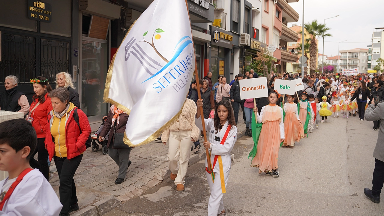 Seferihisar Mandalina Şenliği